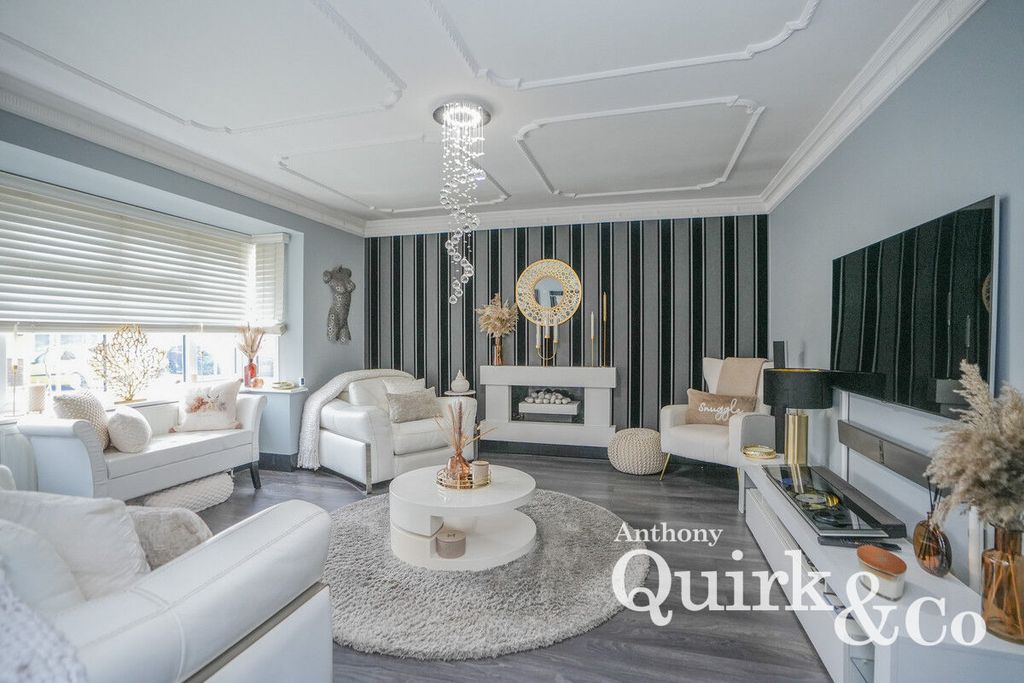 Property photo 3 of 30