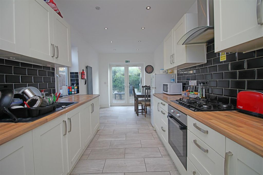 Property photo 3 of 12 4 (2).Jpg