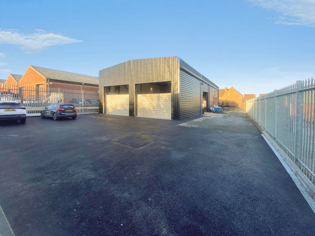 Property photo 2 of 15