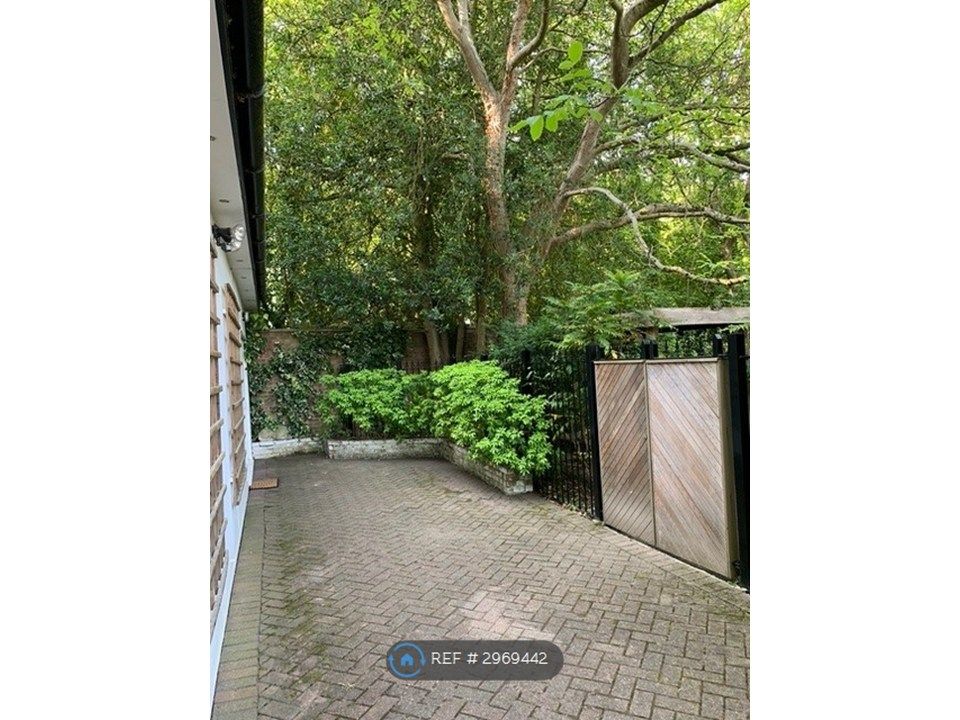 Property photo 3 of 35