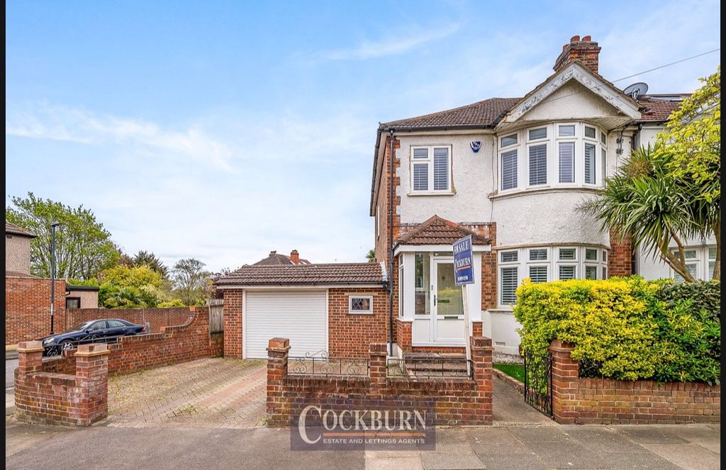 Property photo 1 of 24