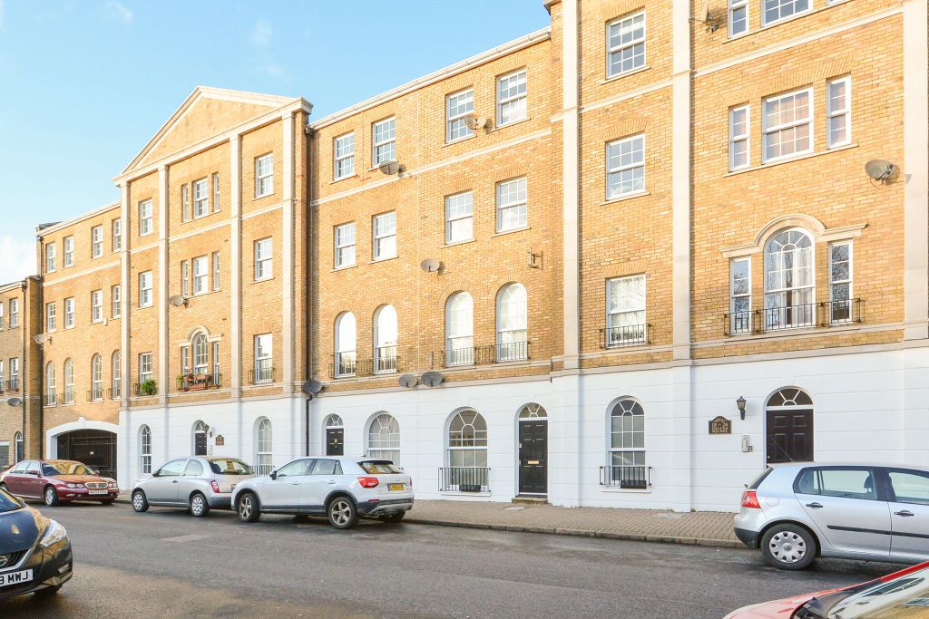 Property photo 3 of 13