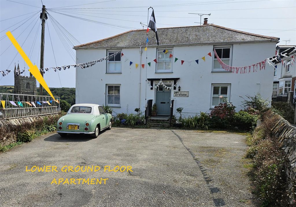 Property photo 1 of 15 Trehane