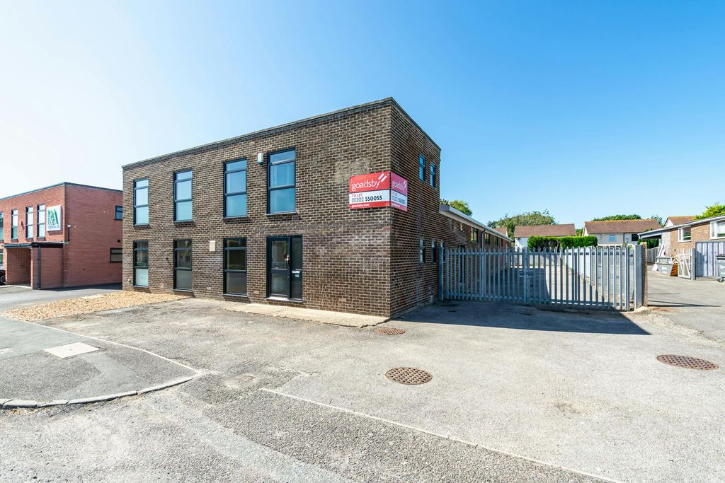 Property photo 1 of 5 4.Jpg