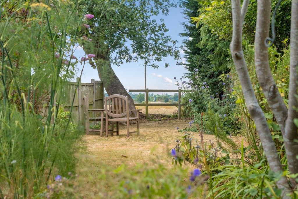 Property photo 3 of 19 Picture No. 33