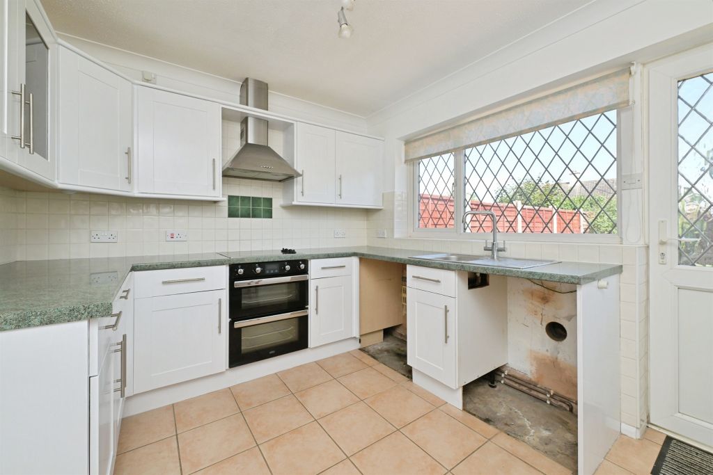 Property photo 3 of 11