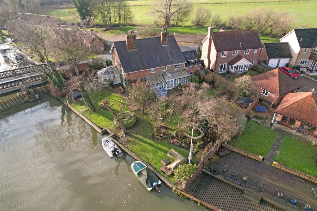 Property photo 1 of 30