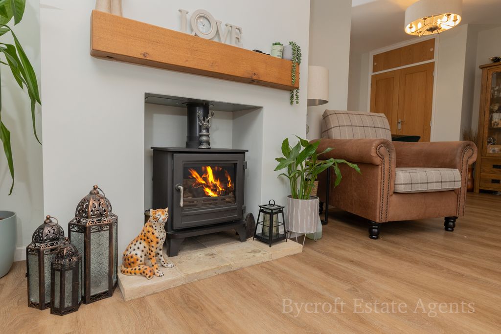 Property photo 3 of 18