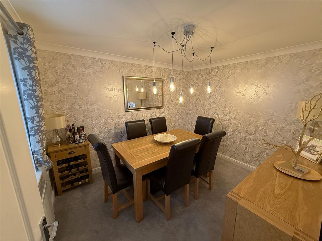 Additional image 10 of 4 bed detached house for saleNewstead Way, Loughborough, Leicestershire LE11