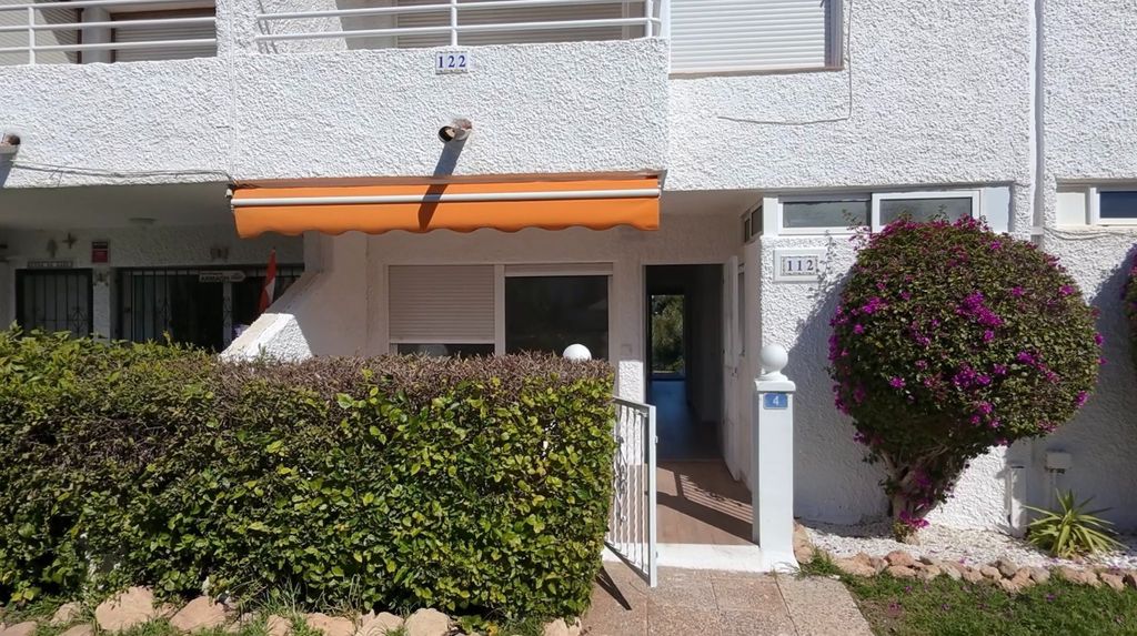 Property photo 2 of 36