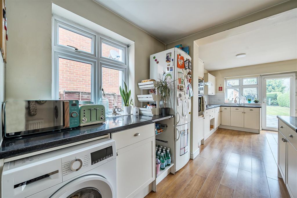 Property photo 3 of 21 1406287-12-69809d0584c58.Jpg