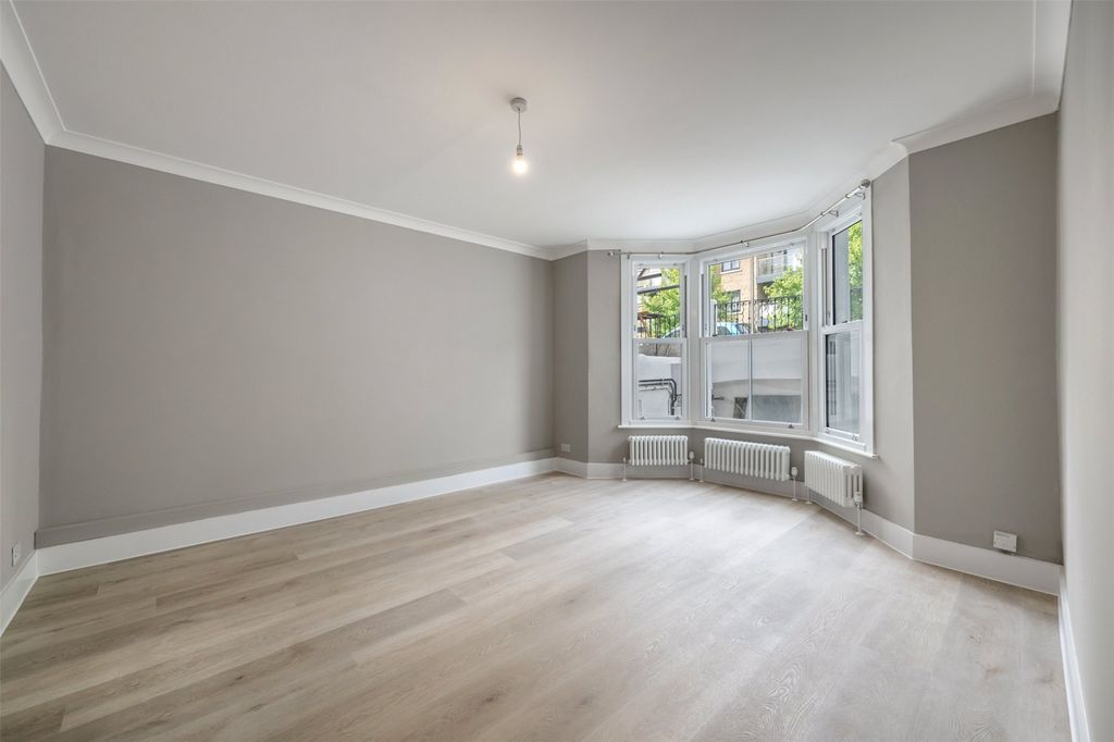 Property photo 1 of 11 Picture No. 01