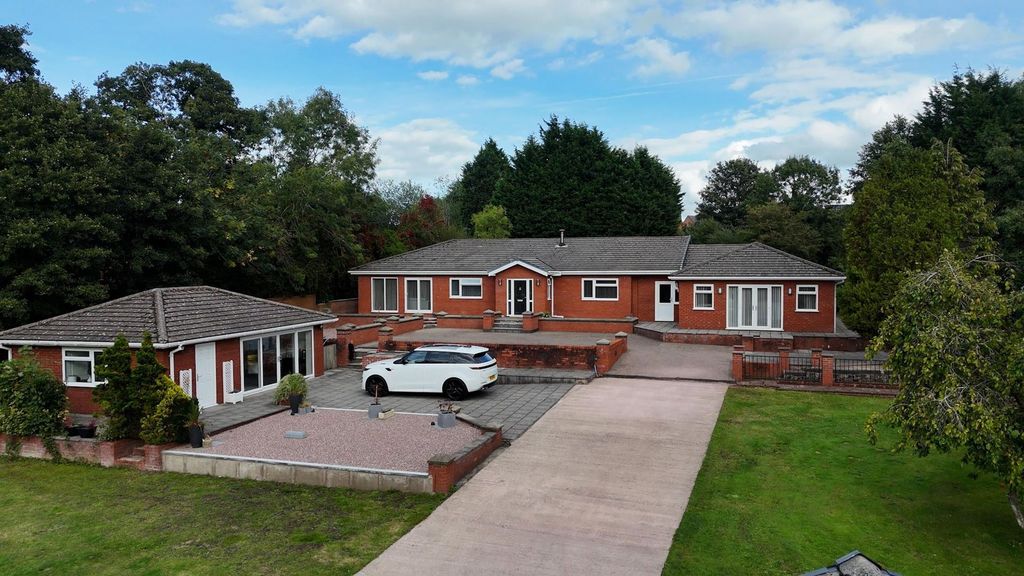 Property photo 1 of 52 Dji_0099.00_00_25_23.Still137.Jpg