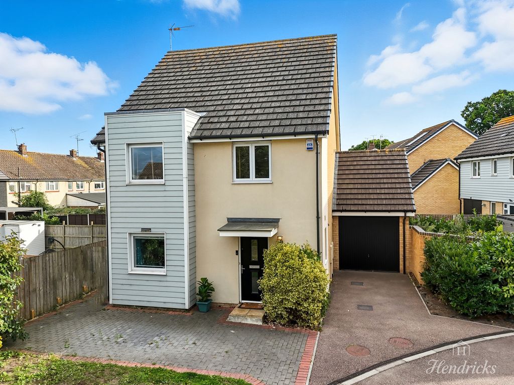 Property photo 1 of 30