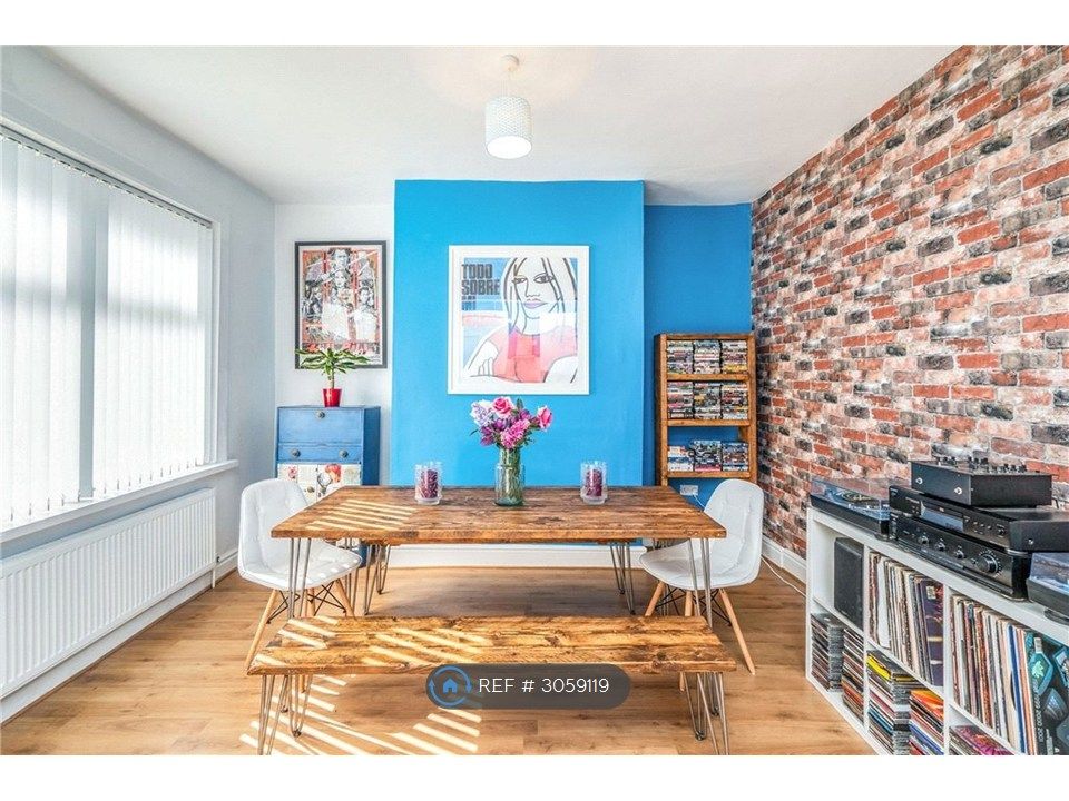 Property photo 2 of 12 Dining Area
