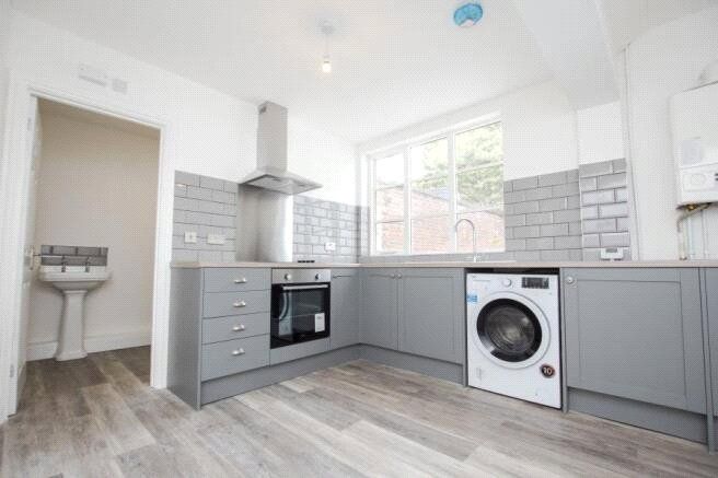 Property photo 3 of 7 Picture No. 06