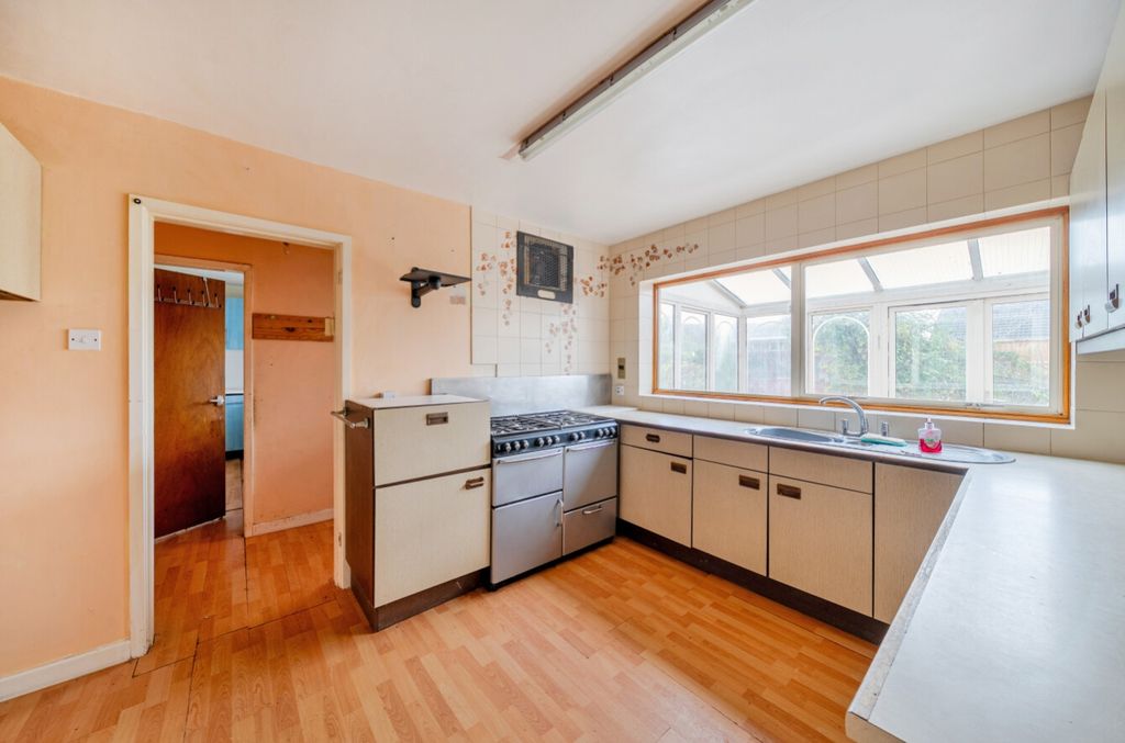 Property photo 3 of 21 1513031-8-1A0428d840782