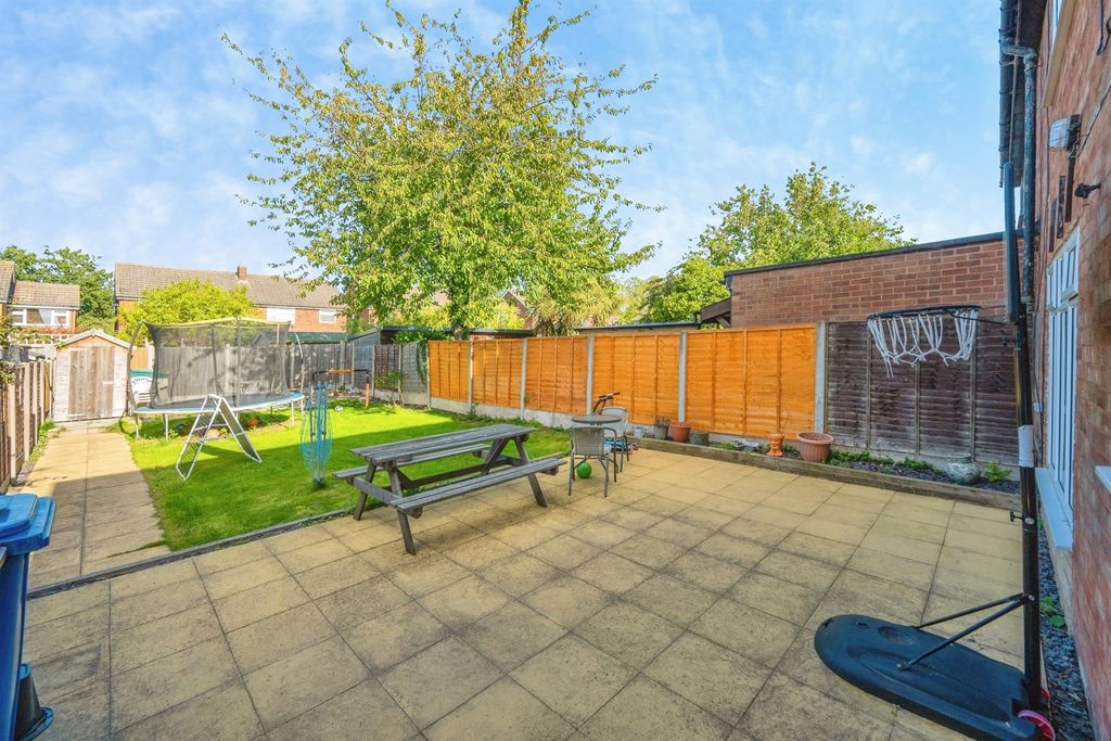 Property photo 2 of 19