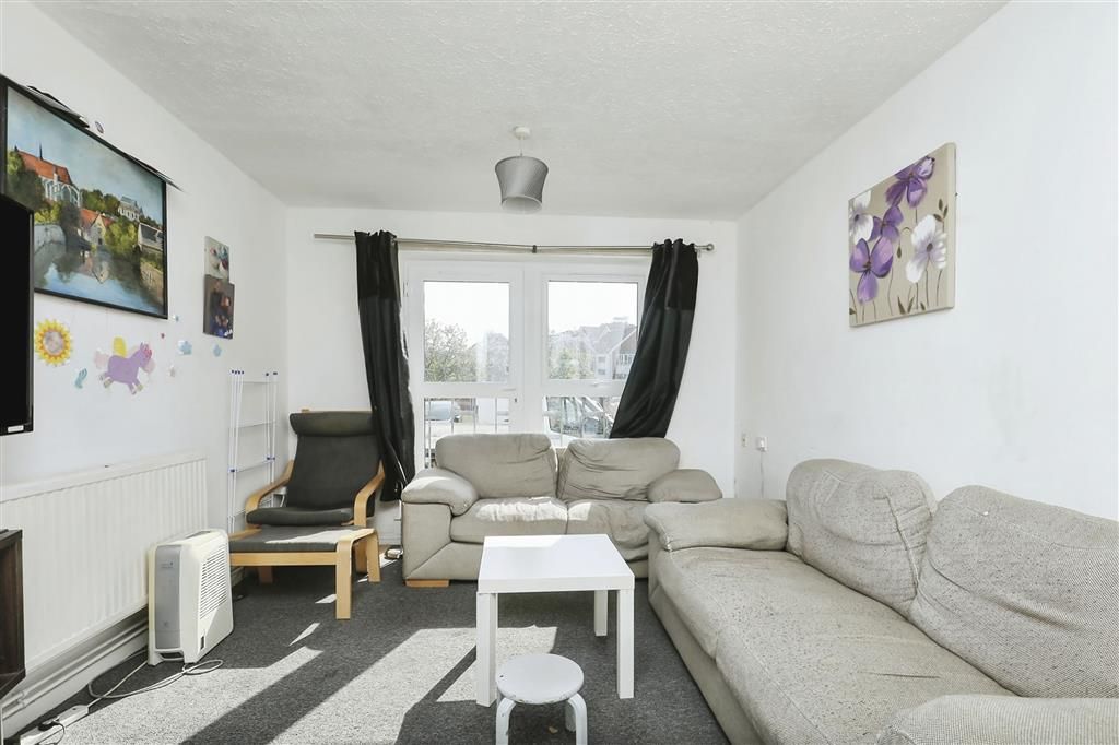 Property photo 2 of 18