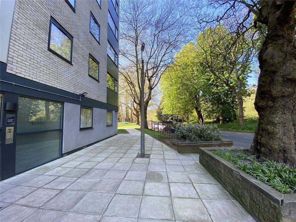 Property photo 1 of 8 Picture No. 24