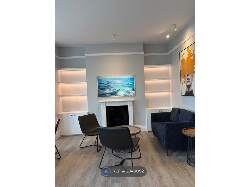 Property photo 2 of 35