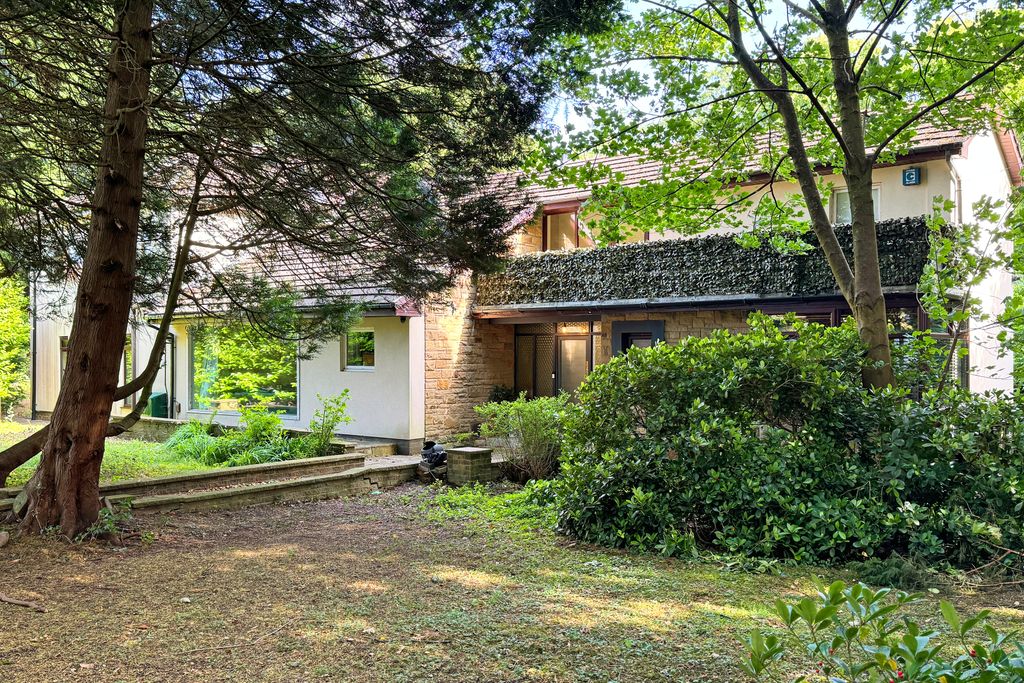 Property photo 1 of 45 Front