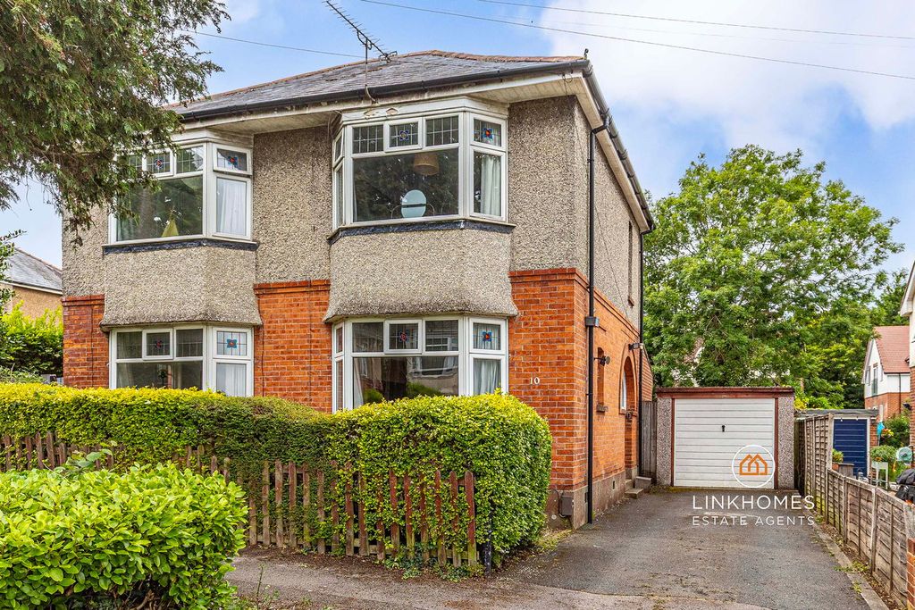 Property photo 1 of 36