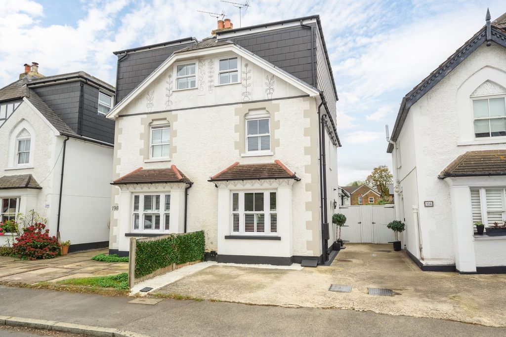 Property photo 1 of 22