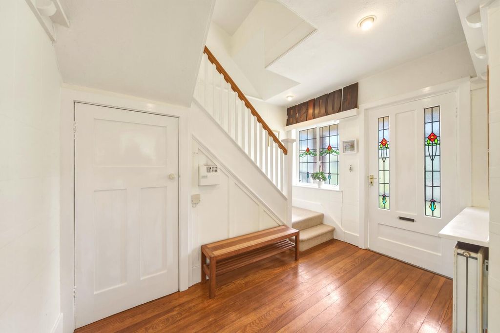 Property photo 2 of 29 Hallway
