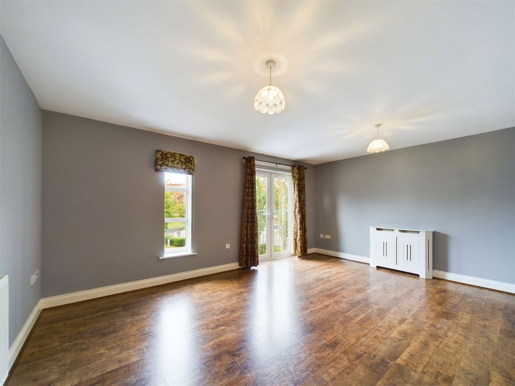 Property photo 3 of 11 Picture No. 25
