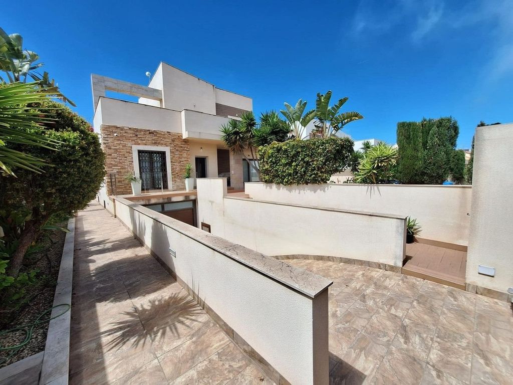 Property photo 3 of 48
