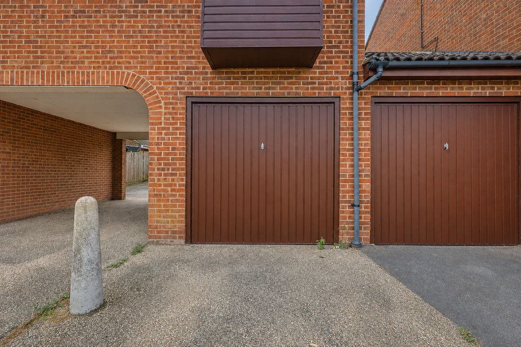 Property photo 2 of 2