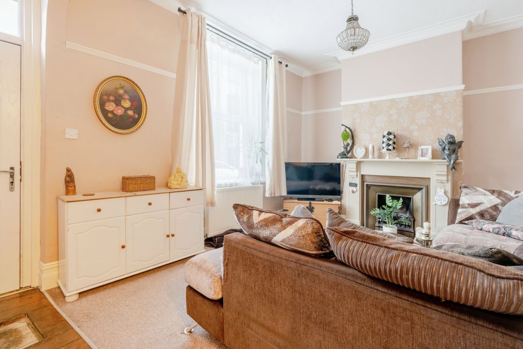 Property photo 3 of 15 Photography