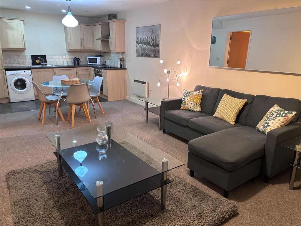 Property photo 1 of 19 Picture No. 18