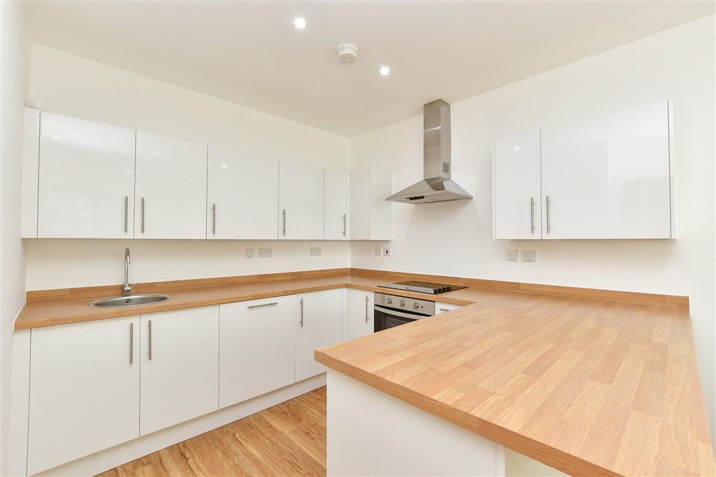 Property photo 2 of 14 Kitchen/ Living Area