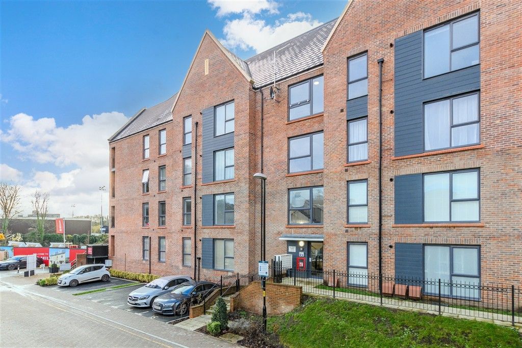 Property photo 1 of 11 External (Web)