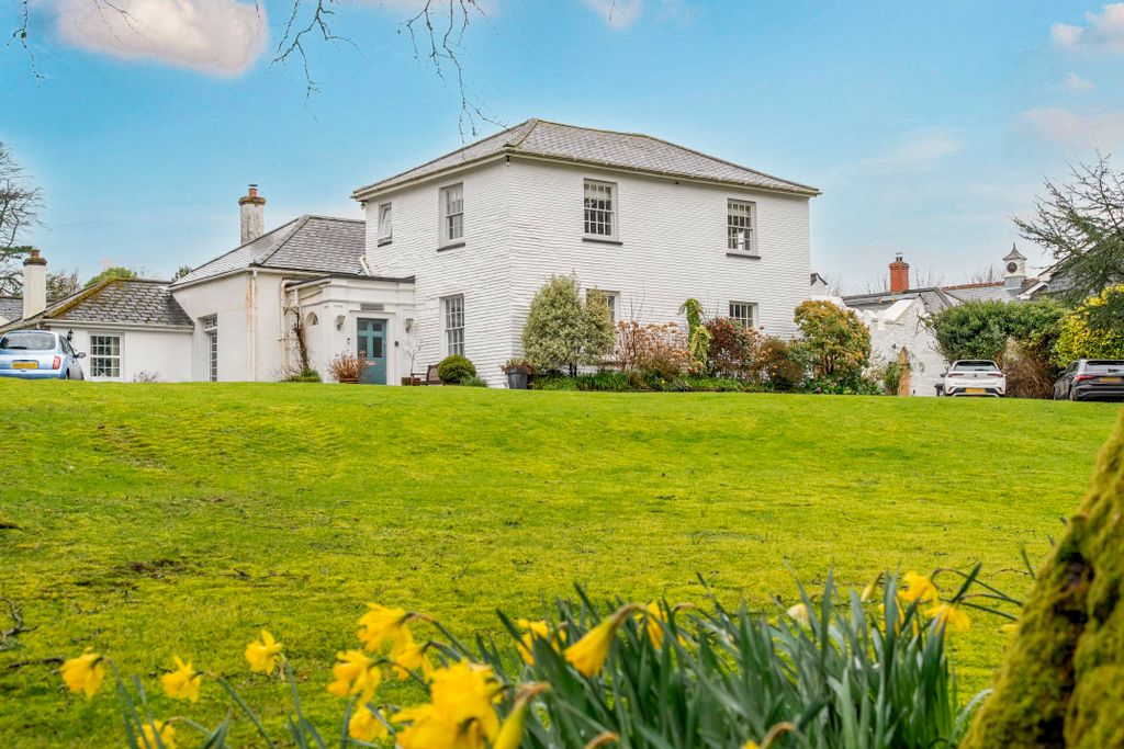 Property photo 1 of 14 Photo 1