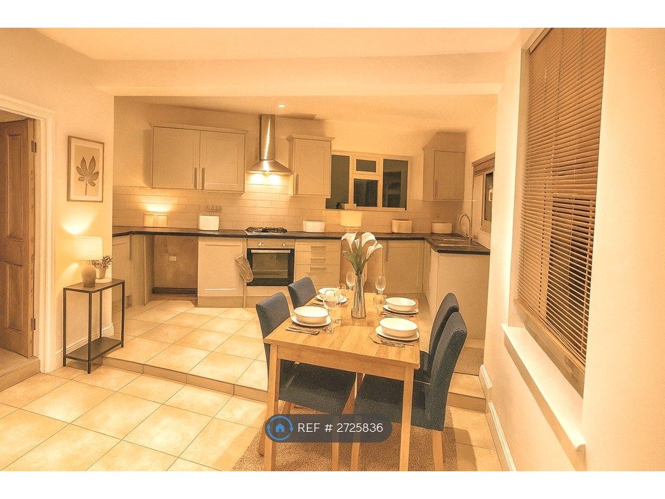 Property photo 1 of 3