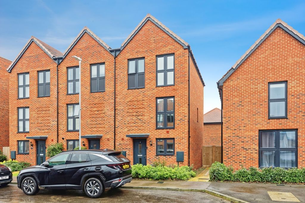 Property photo 1 of 20 Pbox-Img.Jpg