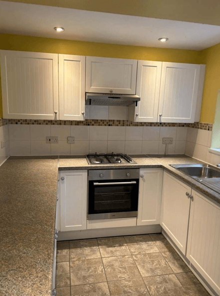 Property photo 2 of 4 Kitchen