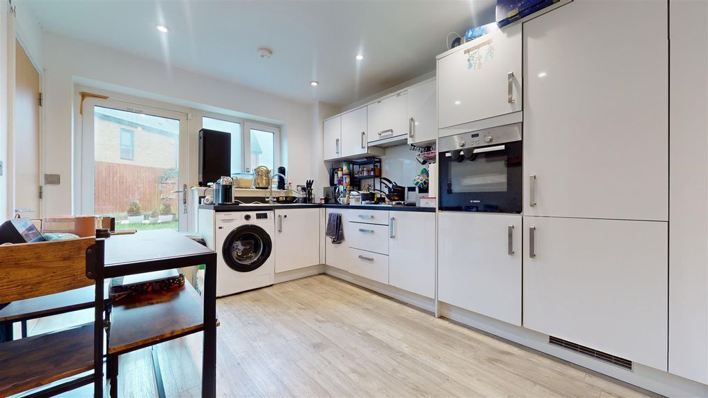 Property photo 2 of 14 01292025_193957.Jpg