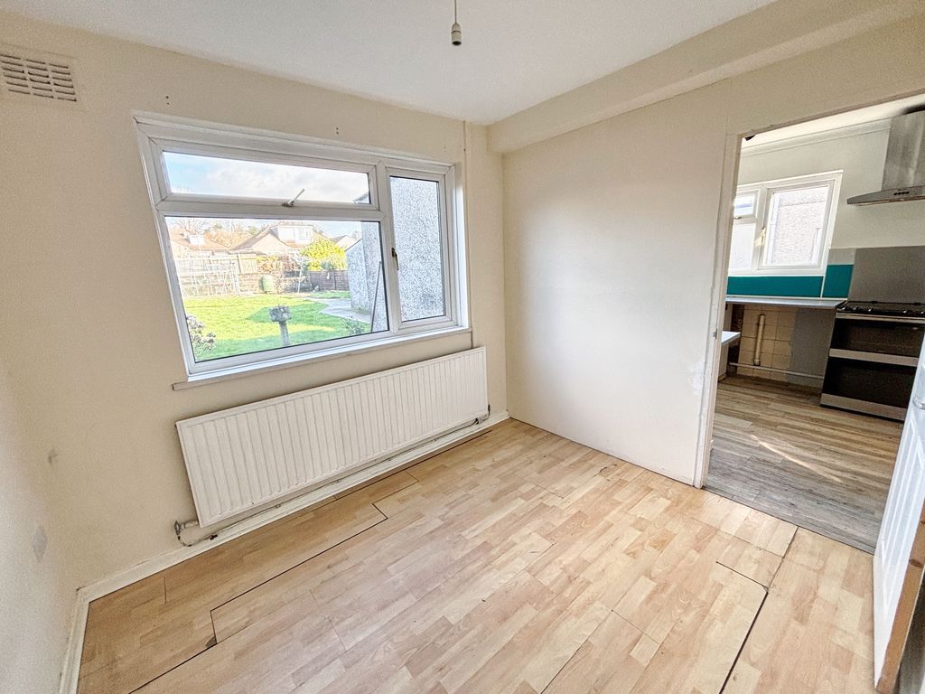 Property photo 3 of 25 Photo 19