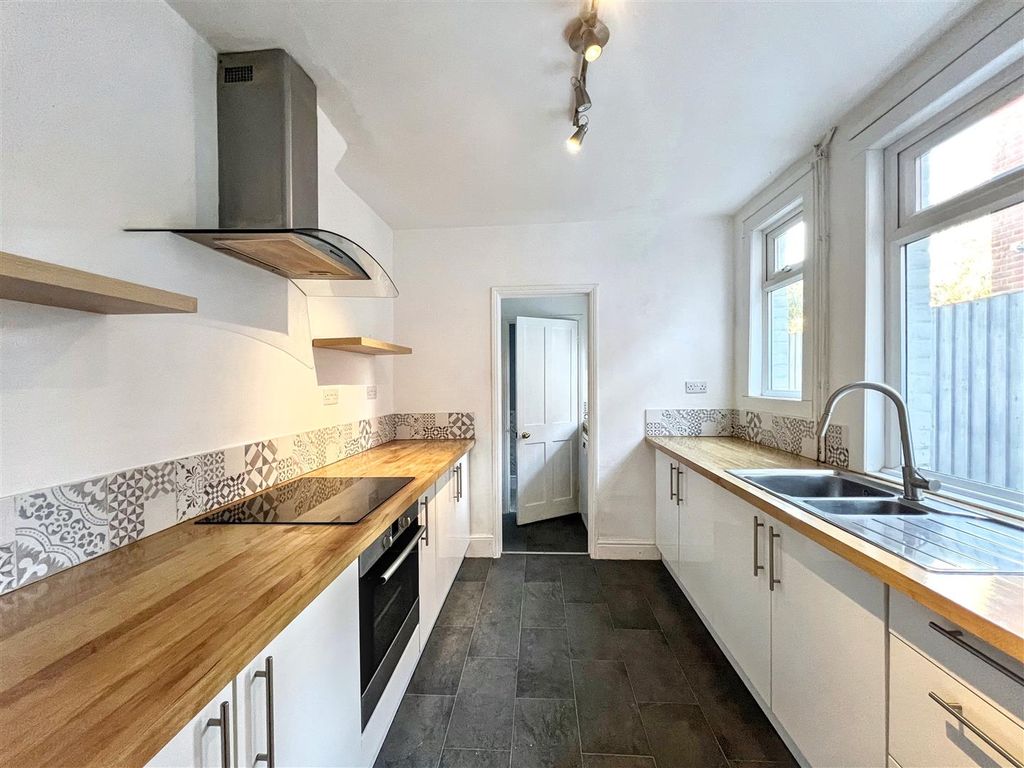 Property photo 2 of 15 Img_0656.Jpg