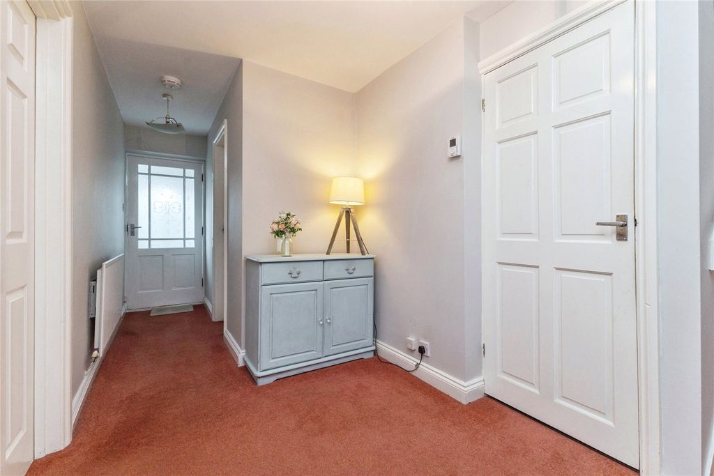 Property photo 3 of 17 Picture No. 06