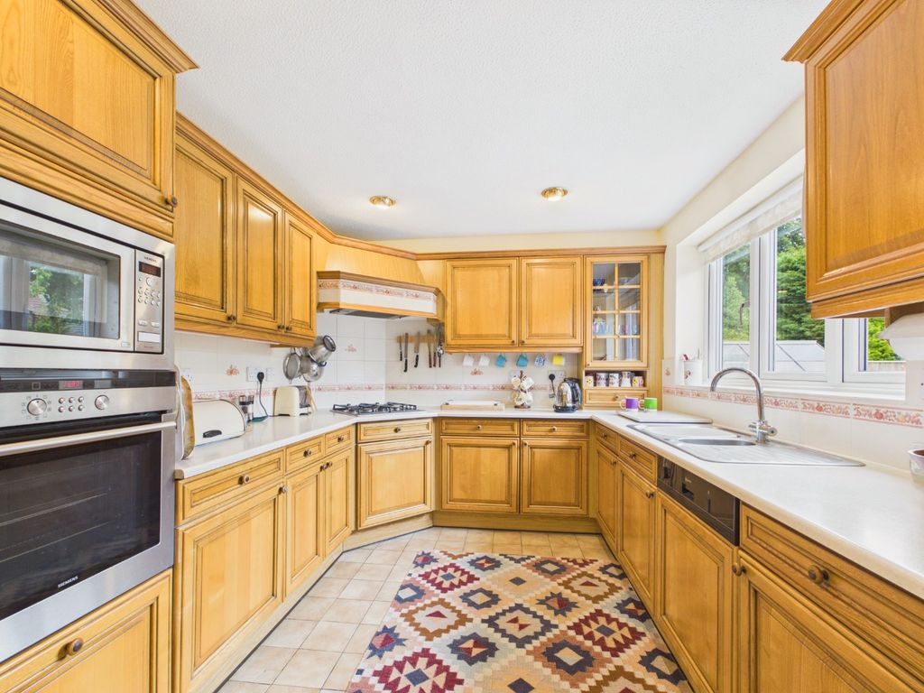 Property photo 3 of 26 5162546