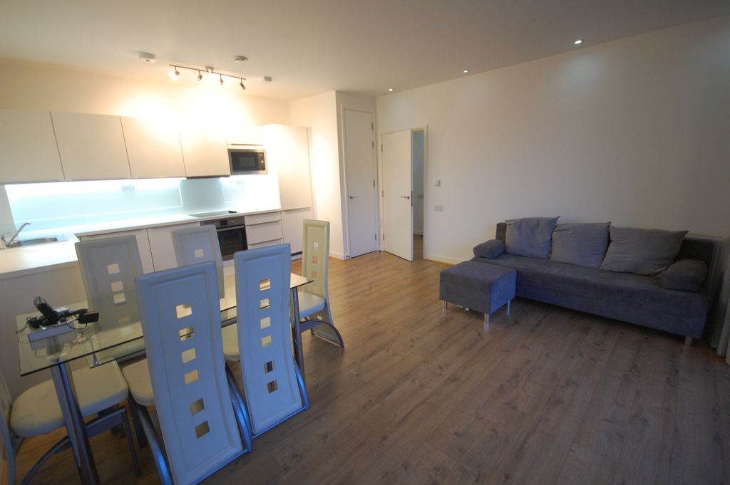 Property photo 2 of 9