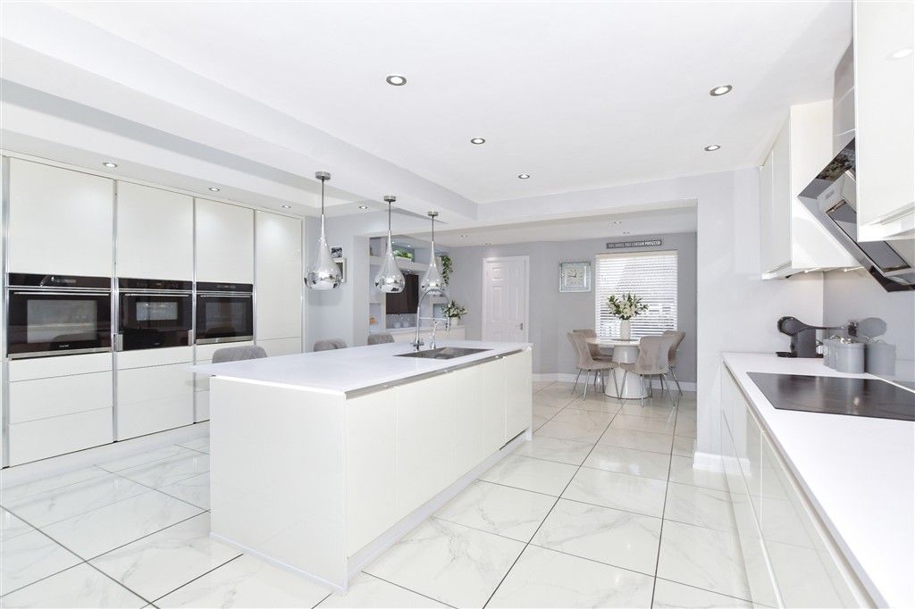 Property photo 3 of 14 Kitchen/Diner