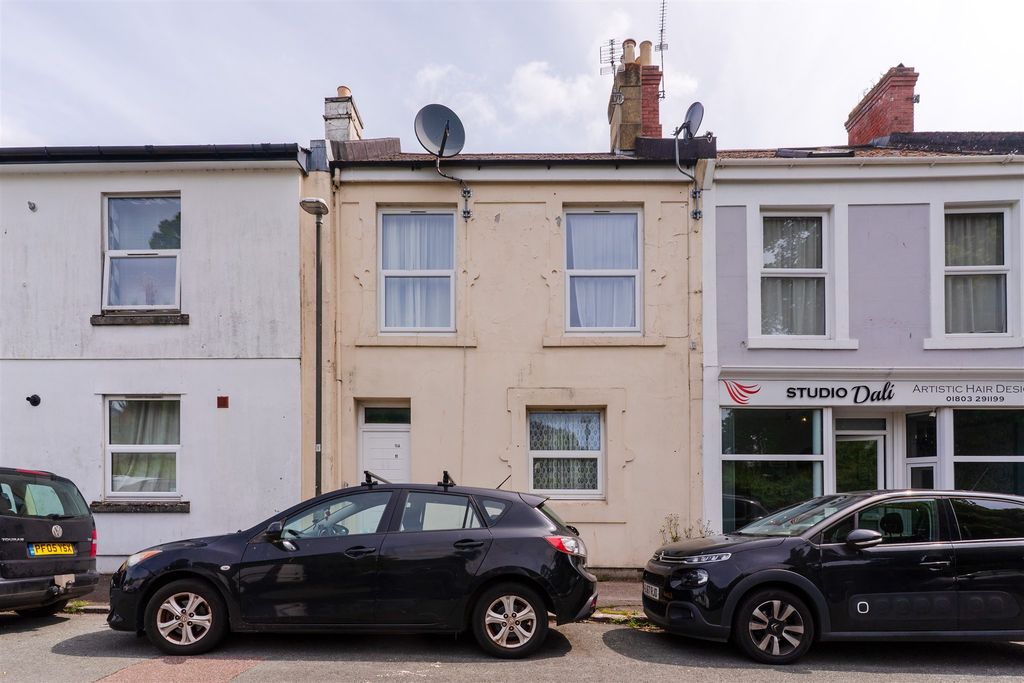 Property photo 1 of 23