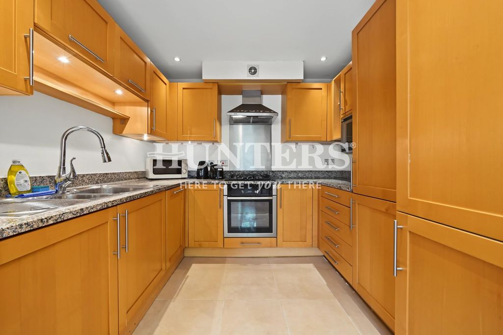 Property photo 1 of 8 Kitchen