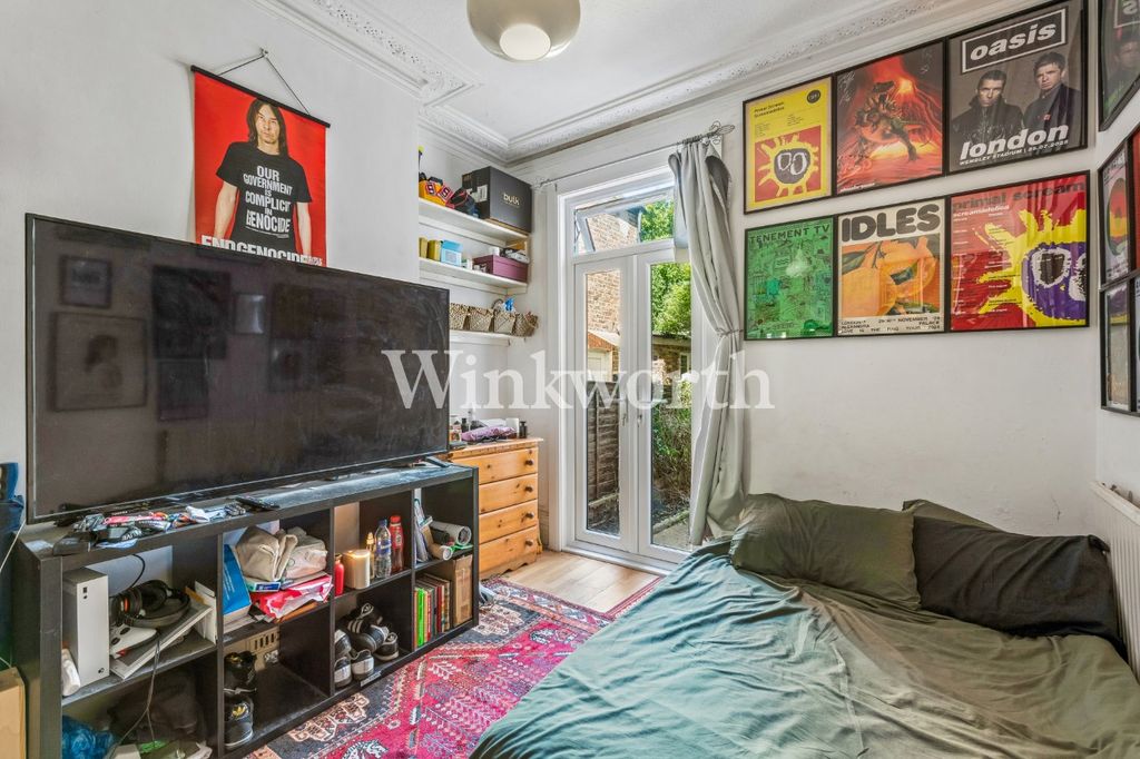 Property photo 3 of 15 Picture No. 16